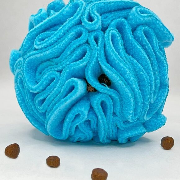Puppy and Small Breed Snuffle Interactive Foraging Dog Puzzle Ball Toy Blue - Picture 3 of 9